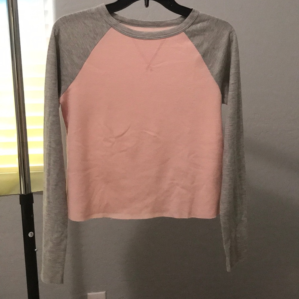 Long sleeve crop top